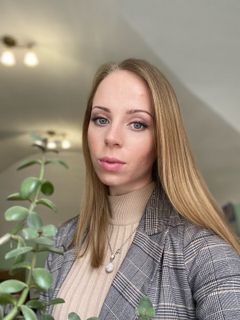 Инструктор по физкультуре Салтанова Виктория Алексеевна.