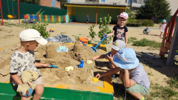 День песочных замков День песочных замков.
